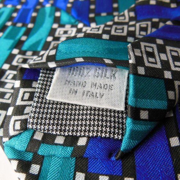 Men’s Silk Tie, wide blue necktie, 4 in. bold print tie, blue geo print silk tie - Picture 5 of 5